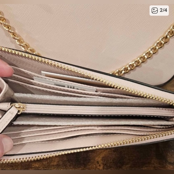 Michael Kors Powder Blush Leather Wallet - Picture 2 of 5